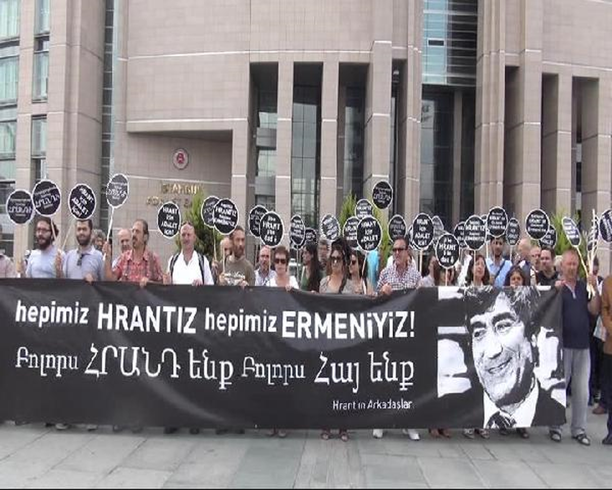 Dink Davası Öncesi Adliye Önünde Eylem