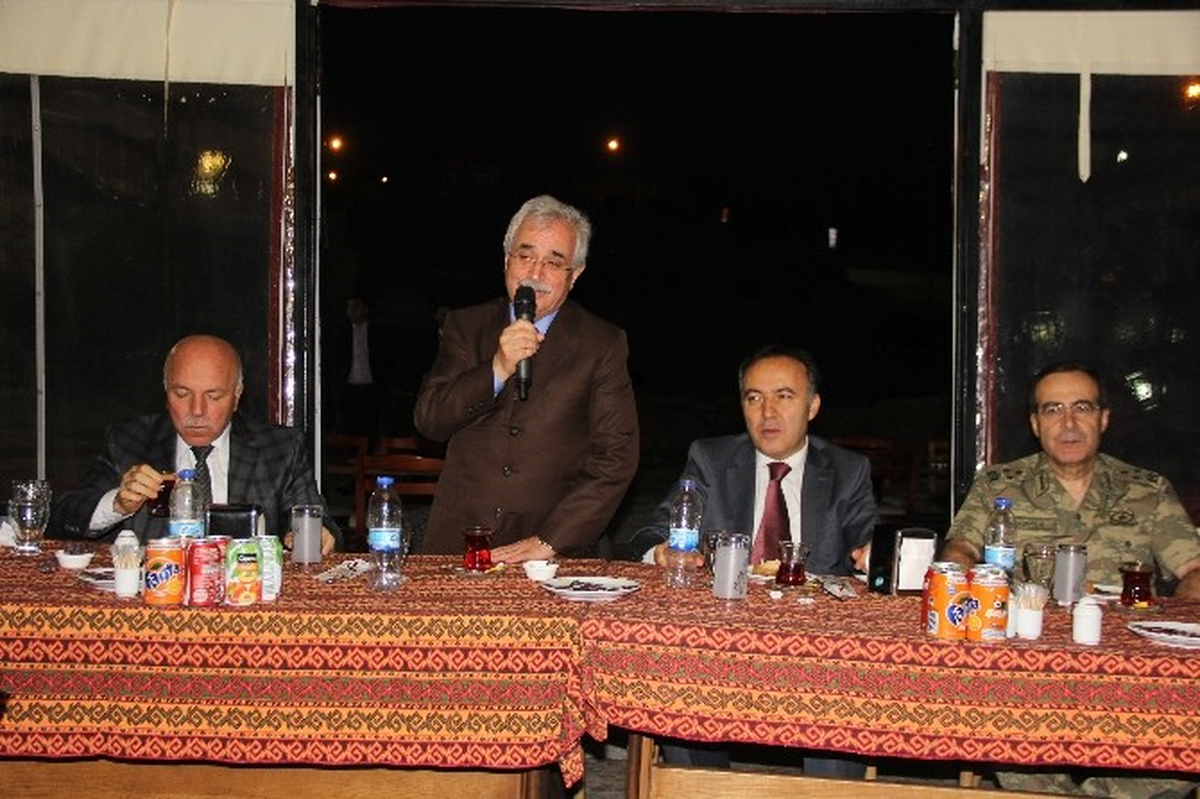 ETÜ\'den İftar Yemeği