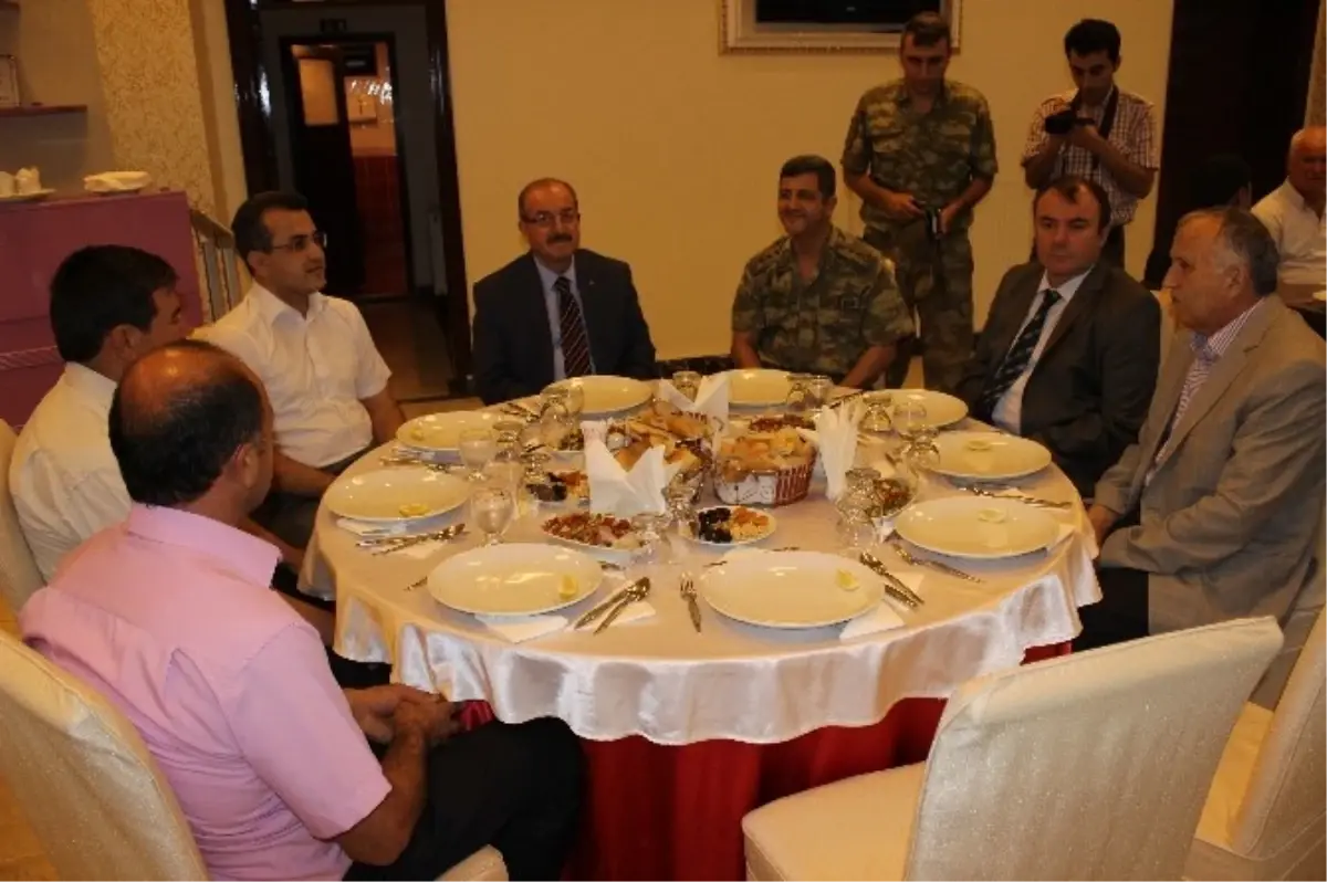 Jandarma Köy Korucularıyla İftarda Buluştu