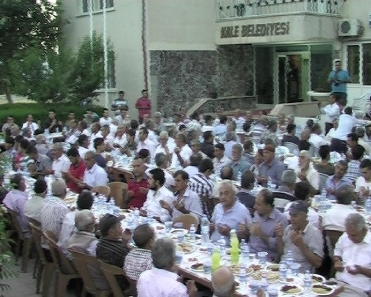 Kale\'de İftar Yemeği Verildi