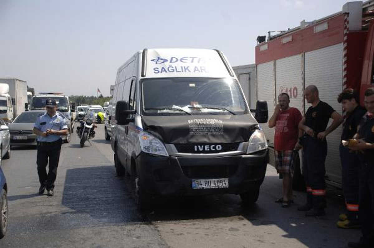Kaza Yaptı Çalıştığı Hastanede Tedavi Altına Alındı