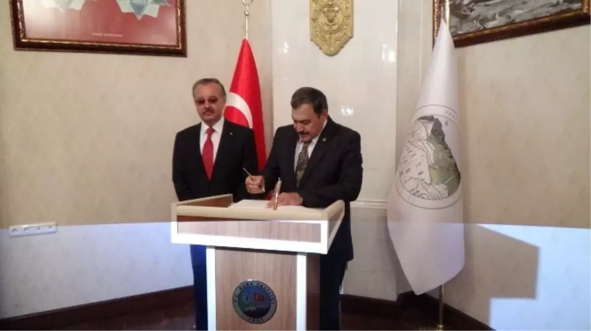 Orman ve Su İşleri Bakanı Veysel Eroğlu Kars\'ta