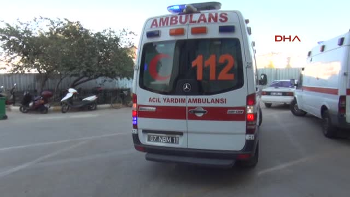 Polis Saldırganı Vurarak Etkisiz Hale Getirdi