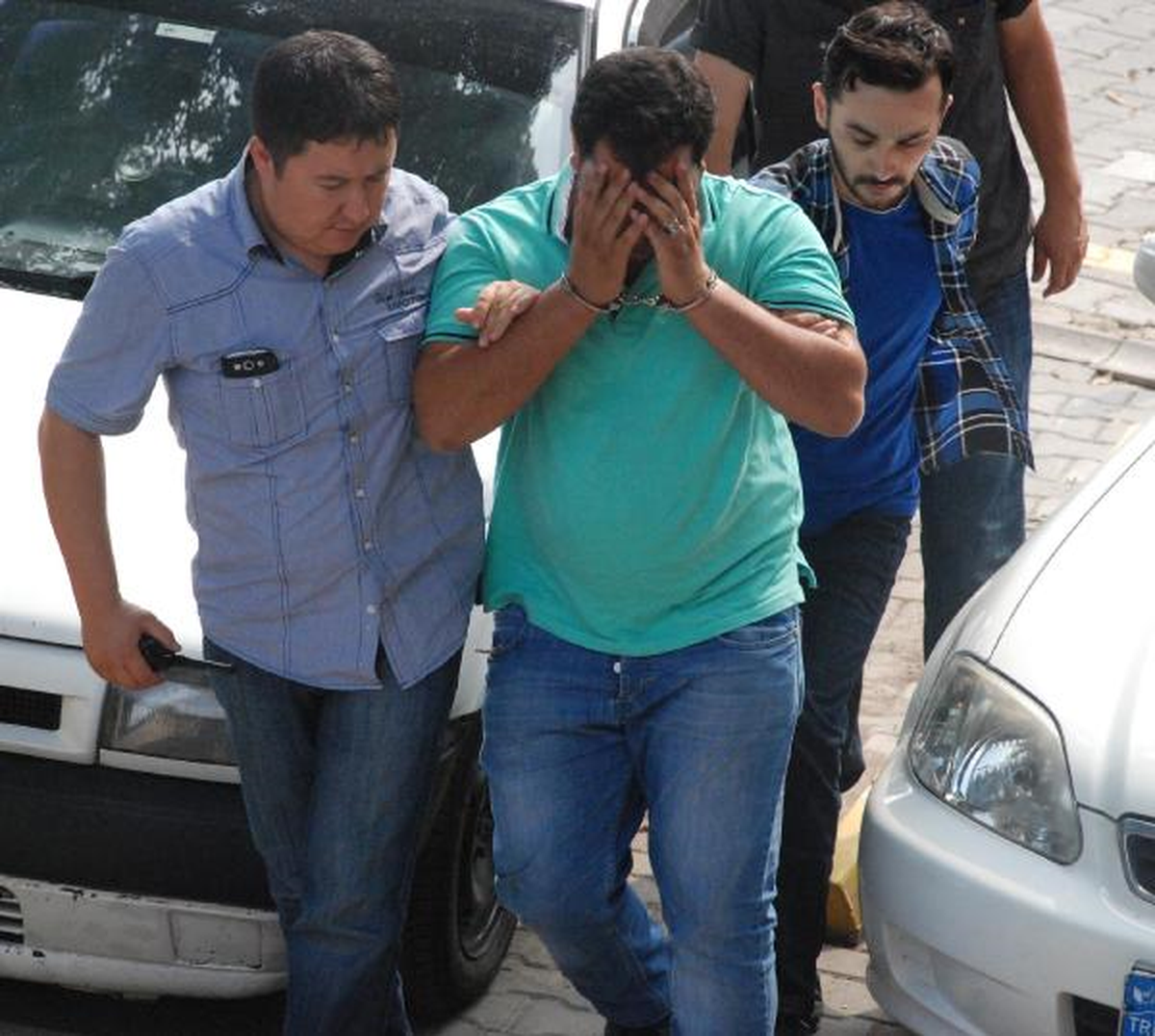 Sahte Polis Biri İmam 2 Kişiden 135 Bin Lira Dolandırdı