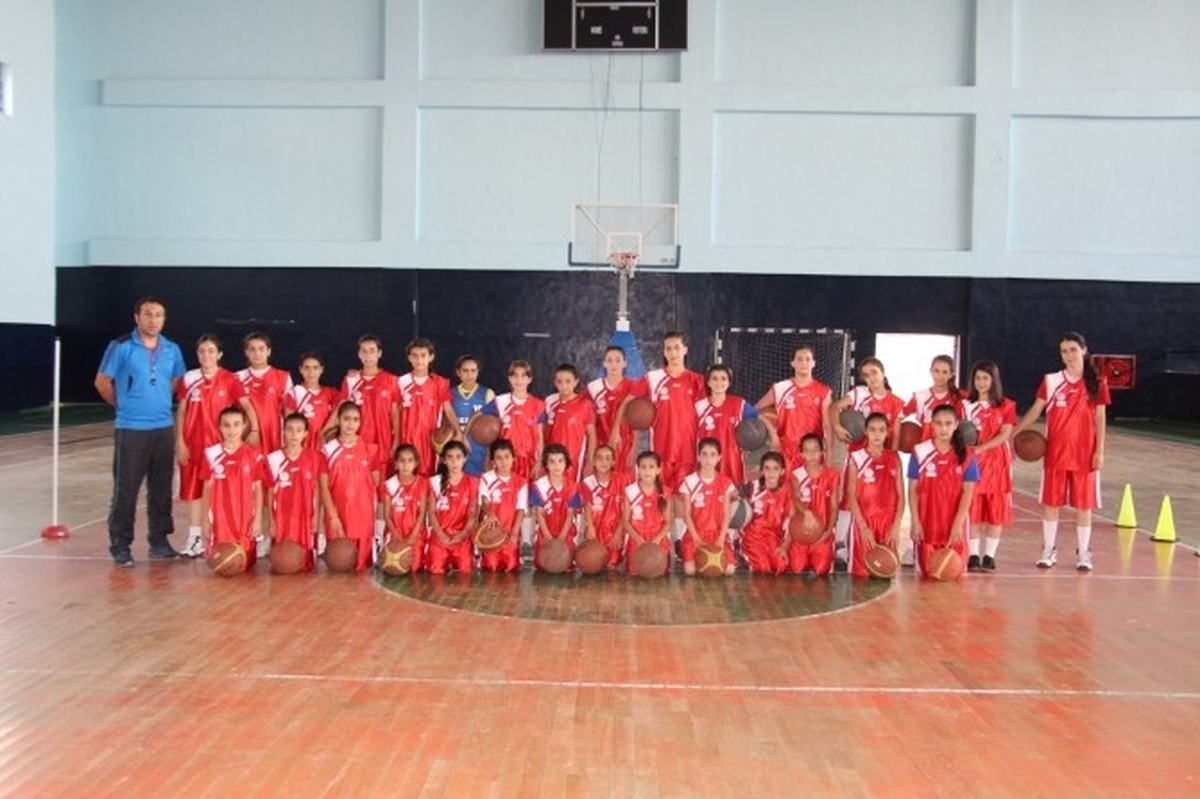 Şırnaklı Gençlerden Basketbola Yoğun İlgi