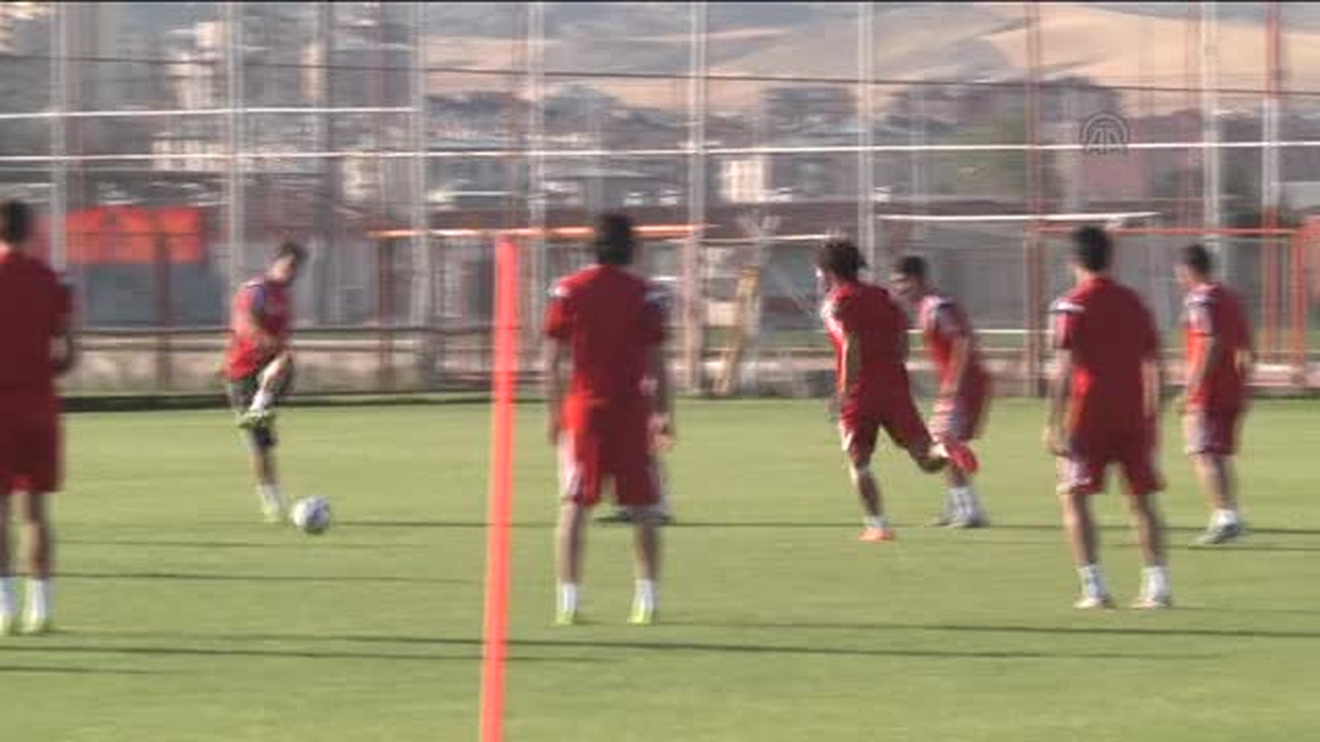 Sivasspor\'da Yeni Sezon Hazırlıkları Devam Ediyor