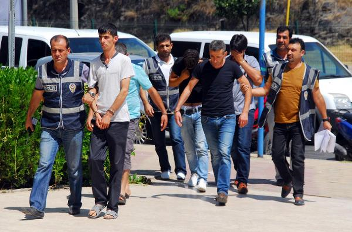 Telefonda Savcı-Polis Yalanı ile Dolandıran 5 Kişi Yakalandı