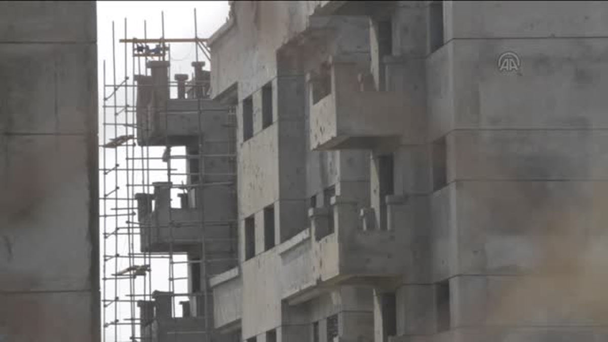 Afganistan\'da havalimanına saldırı: 5 ölü (3) -