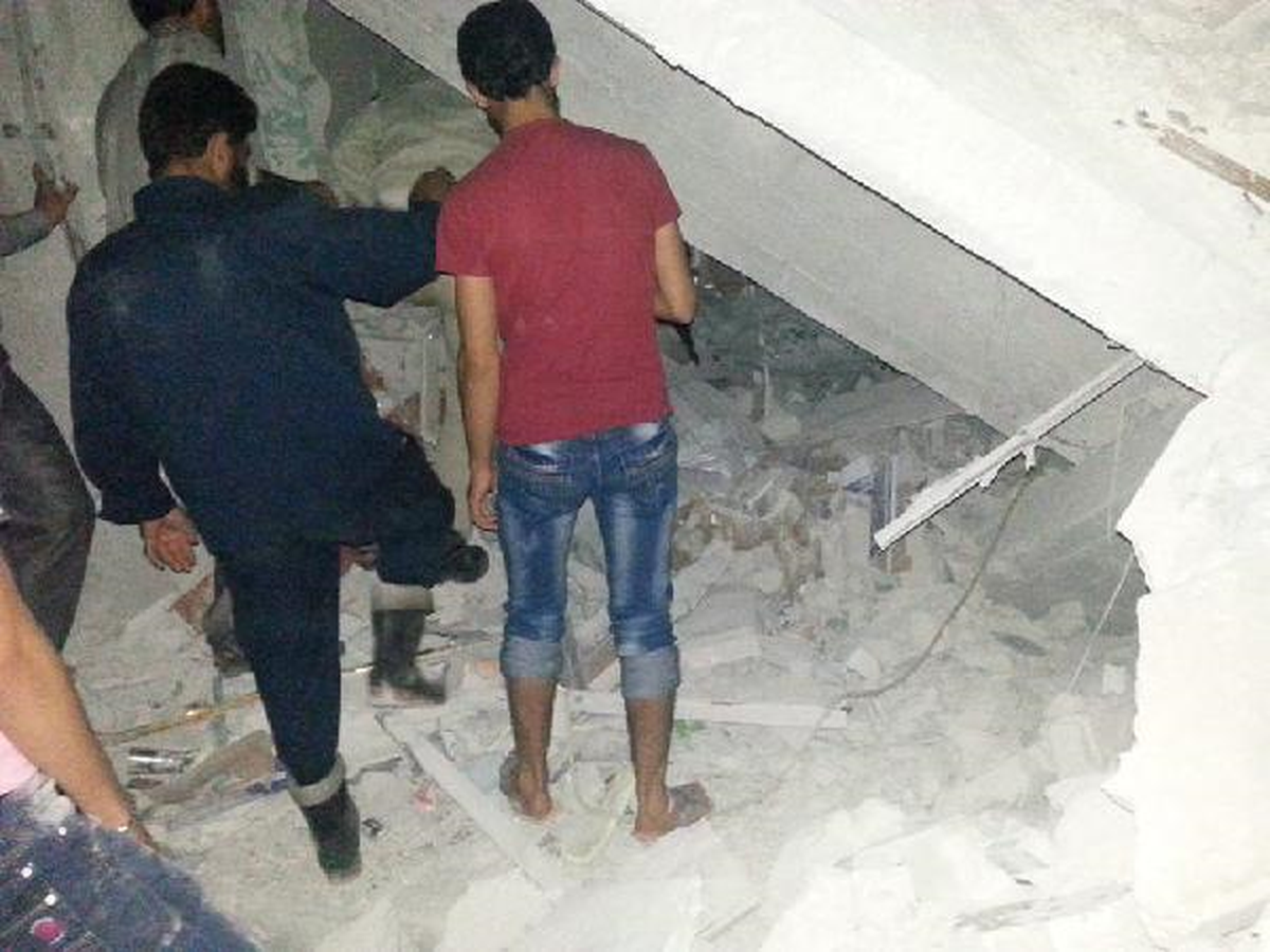 Al Atareb\'e Hava Saldırısı: 2 Ölü