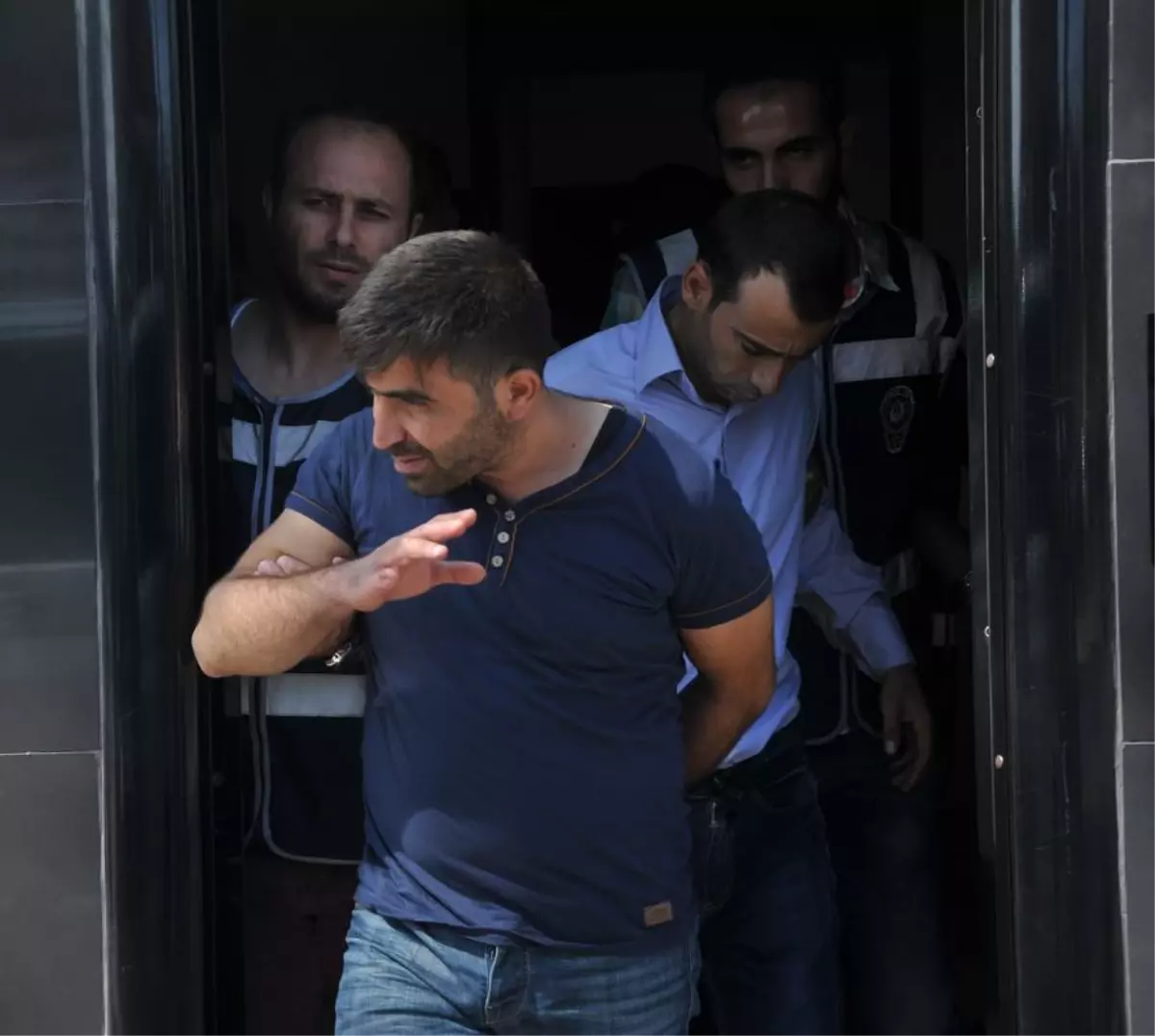 Antalya\'da Uyuşturucu Operasyonu