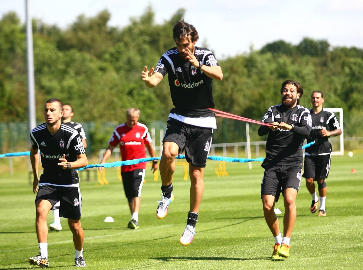 Beşiktaş, Yeni Sezon Hazırlıklarını Sürdürüyor