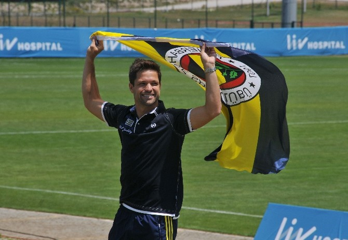 Fenerbahçe\'de Dıego Rıbas Rüzgarı