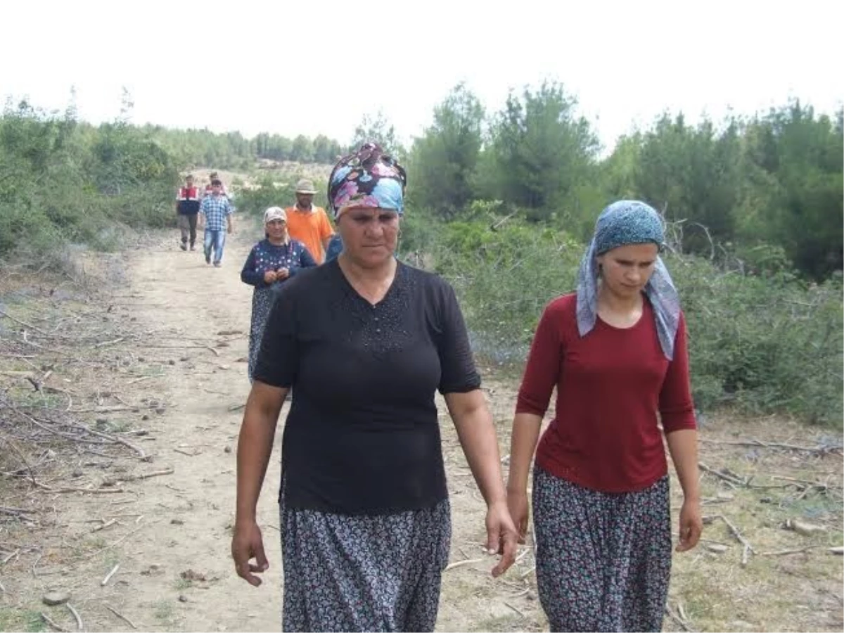 Ormanda Kaybolan Çocuğa Jandarma Şefkati