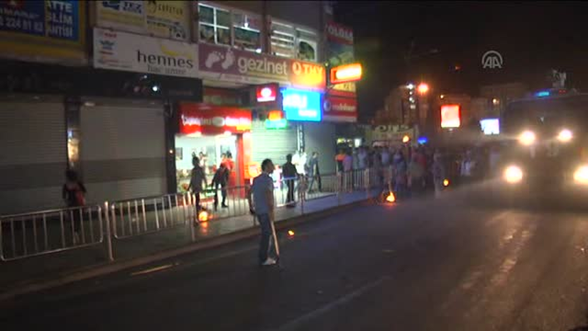Diyarbakır\'da izinsiz gösteri -
