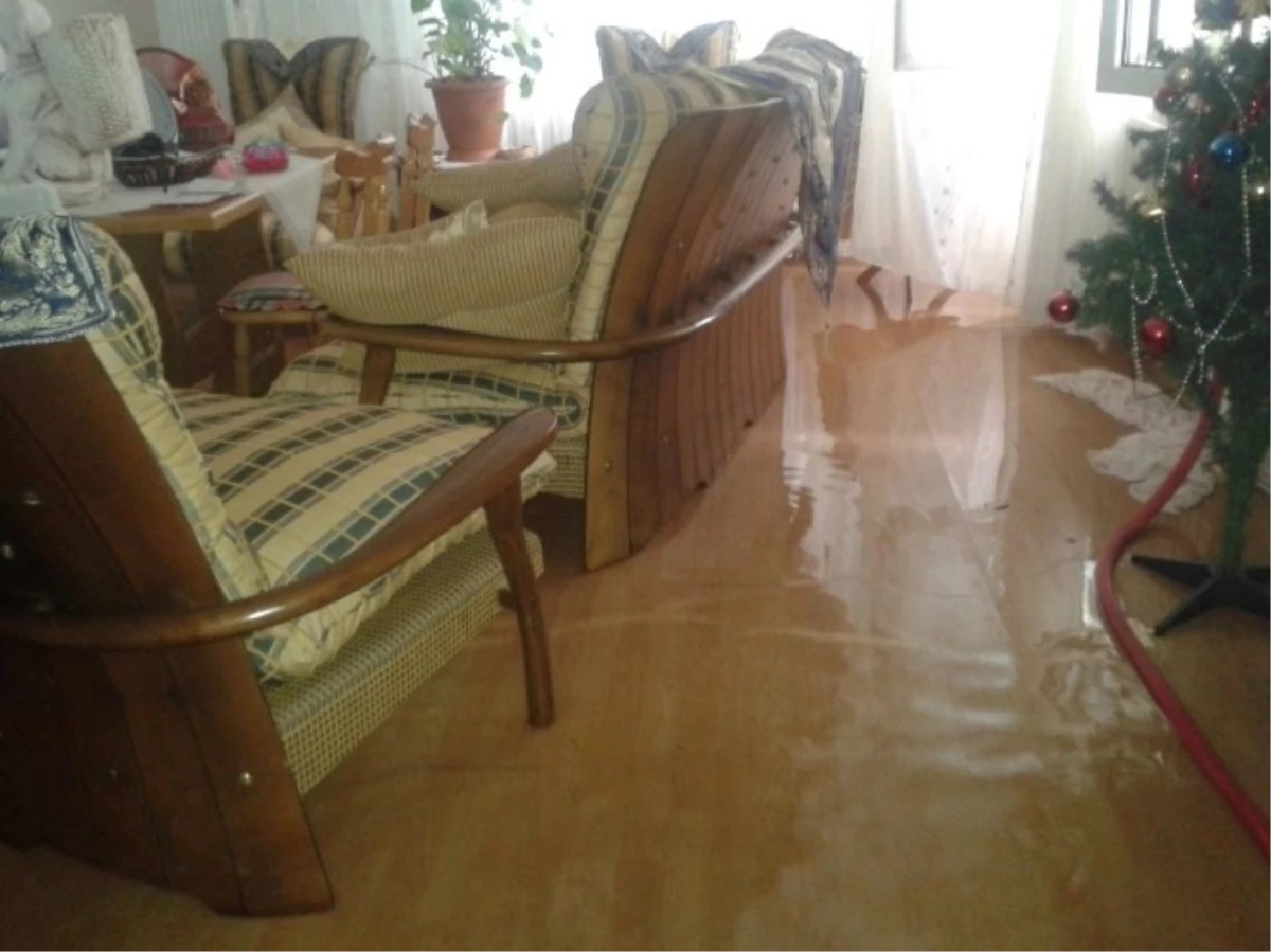 Edirne\'deki Sel Felaketinde Belediye Ekipleri 24 Saat Aralıksız Çalıştı