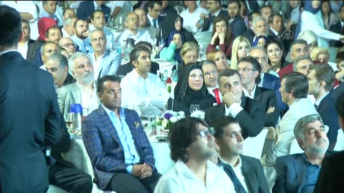 Erdoğan: "Sanat, ipotek altına alınamaz" -