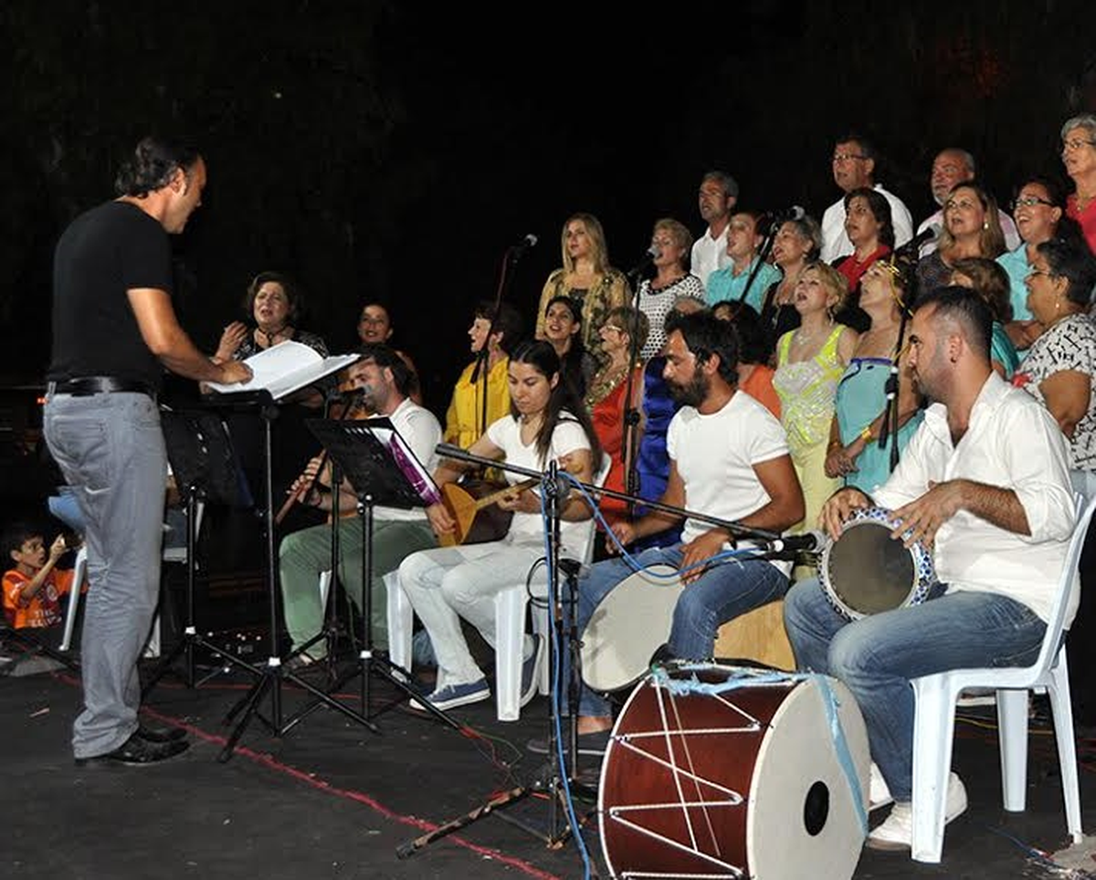 Foça\'da Türkü Akşamı