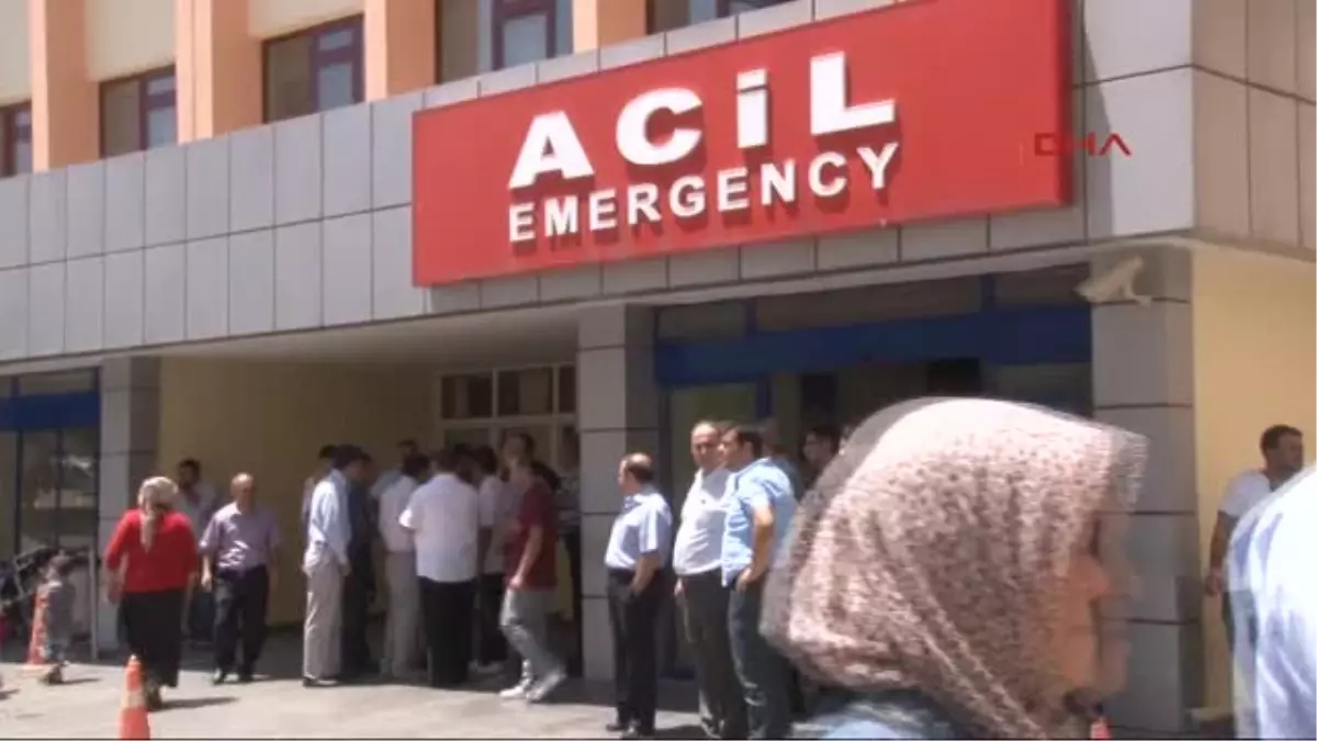 Gaziantep\'te Sağlıkçılardan Şiddet Protestosu