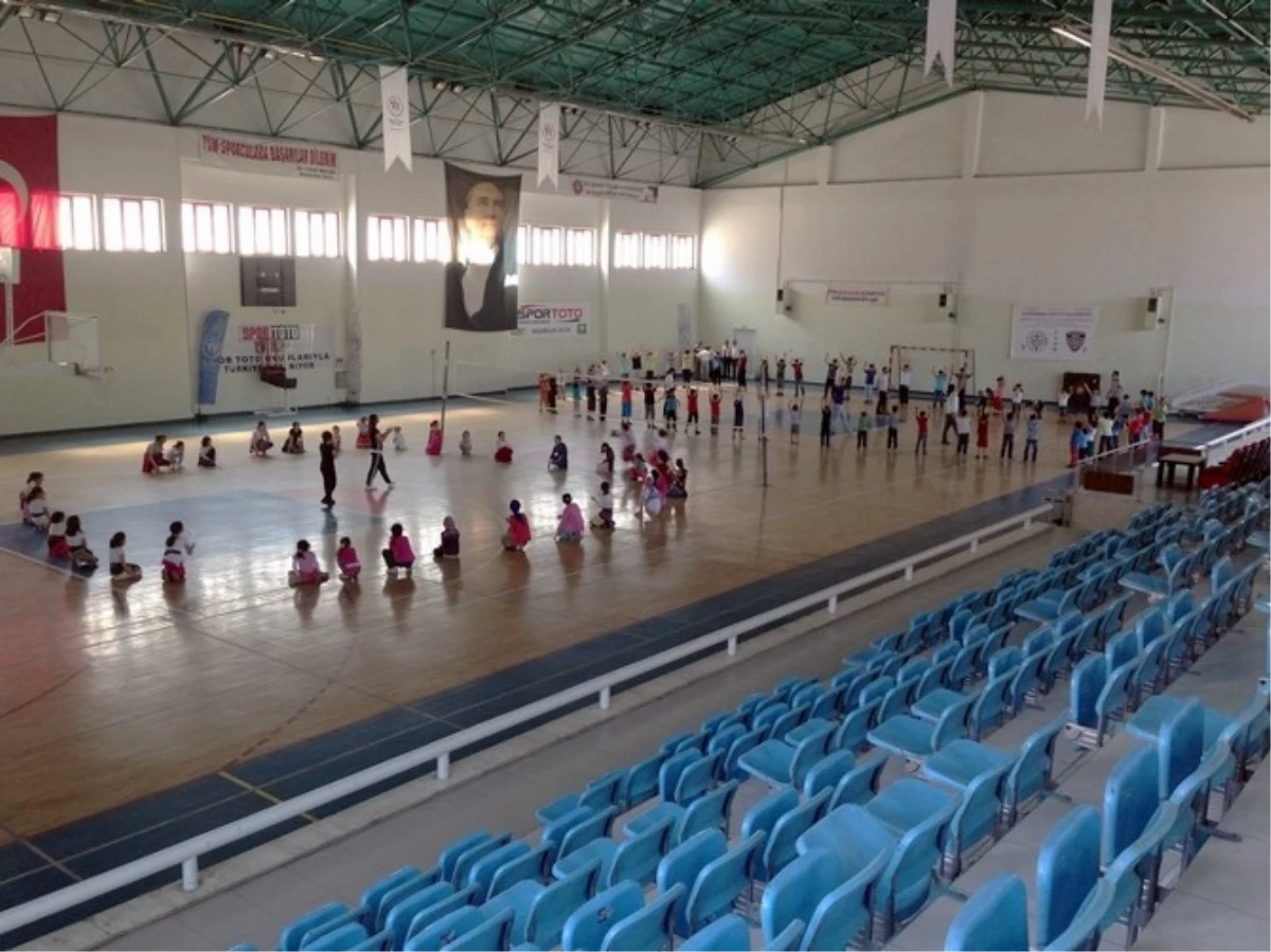 Gümüşhane\'de Kur\'an Kursu Öğrencileri SODES\'le Spor Yapıyor
