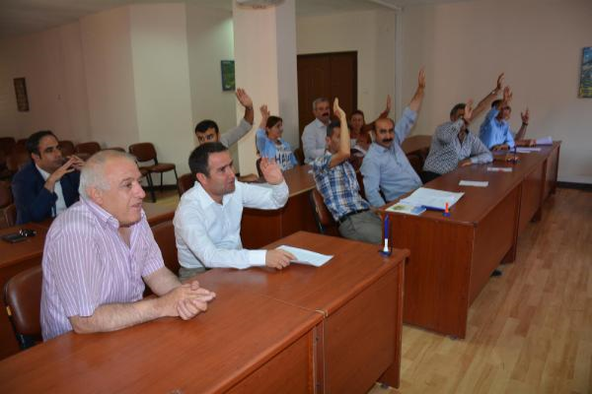 Hakkari Belediye Meclisi \'Eş Başkanlık Yönetmeliği\'ni Kabul Edildi