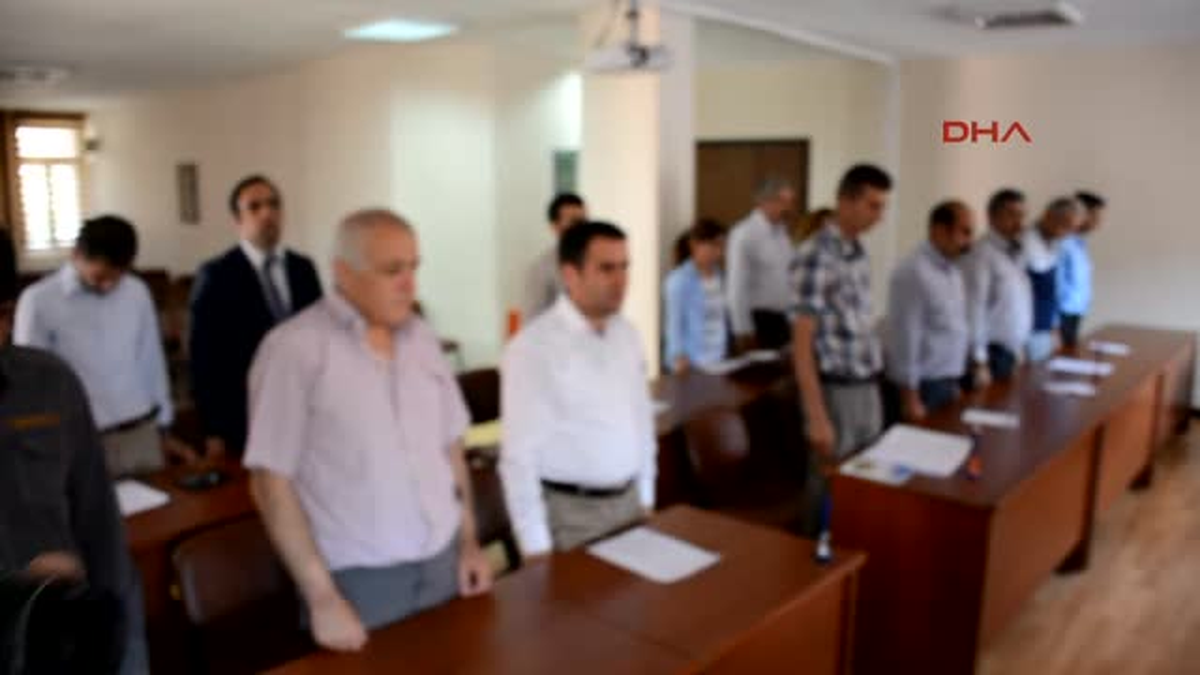 Hakkari Belediye Meclisi Temmuz Ayı Meclis Toplantısında, \'Eş Başkanlar Çalışma Yönetmeliği\' Oy...