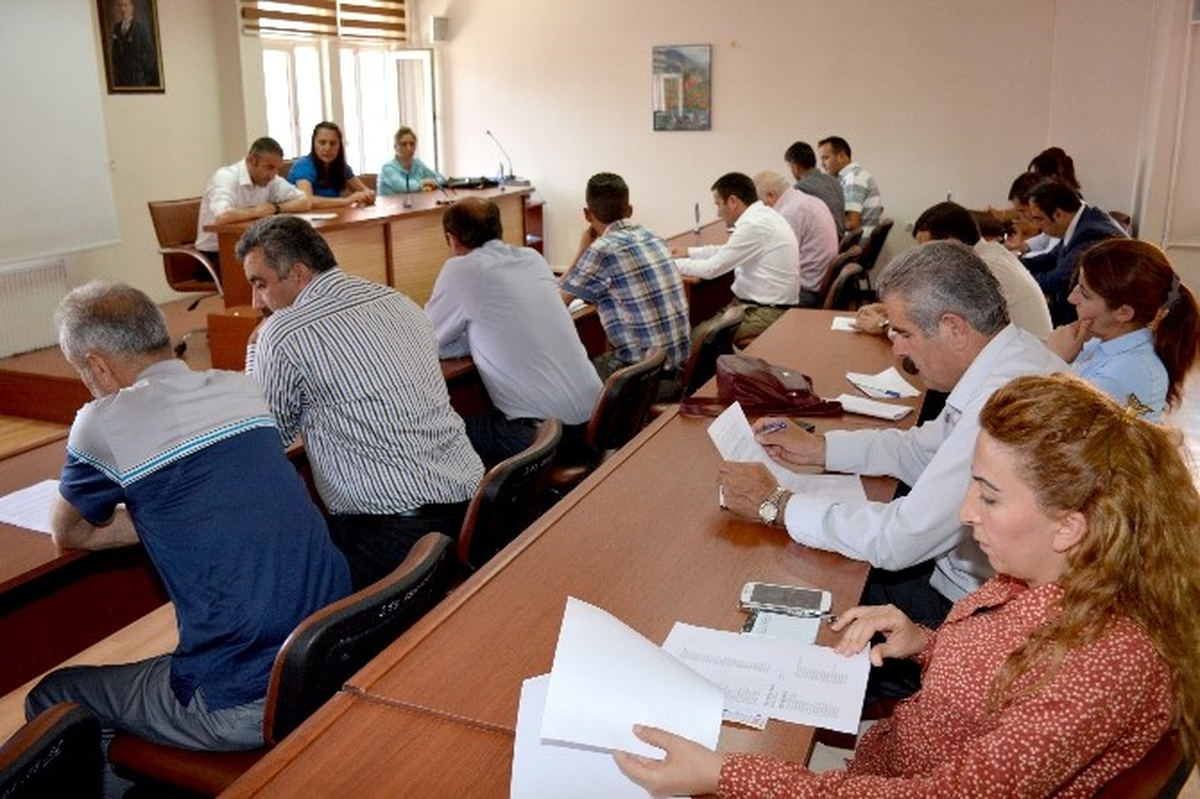 Hakkari Belediyesi \'Eş Başkanlık Yönetmeliği\'ni Kabul Etti
