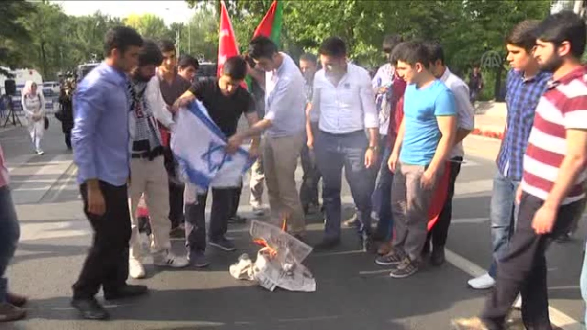 İsrail\'in Ankara Büyükelçliği konutu önünde İsrail bayrağı yaktılar -