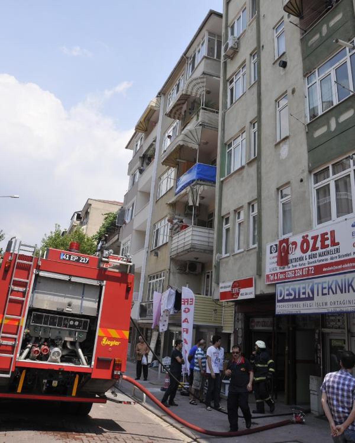 İzmit\'te Korkutan Ev Yangını