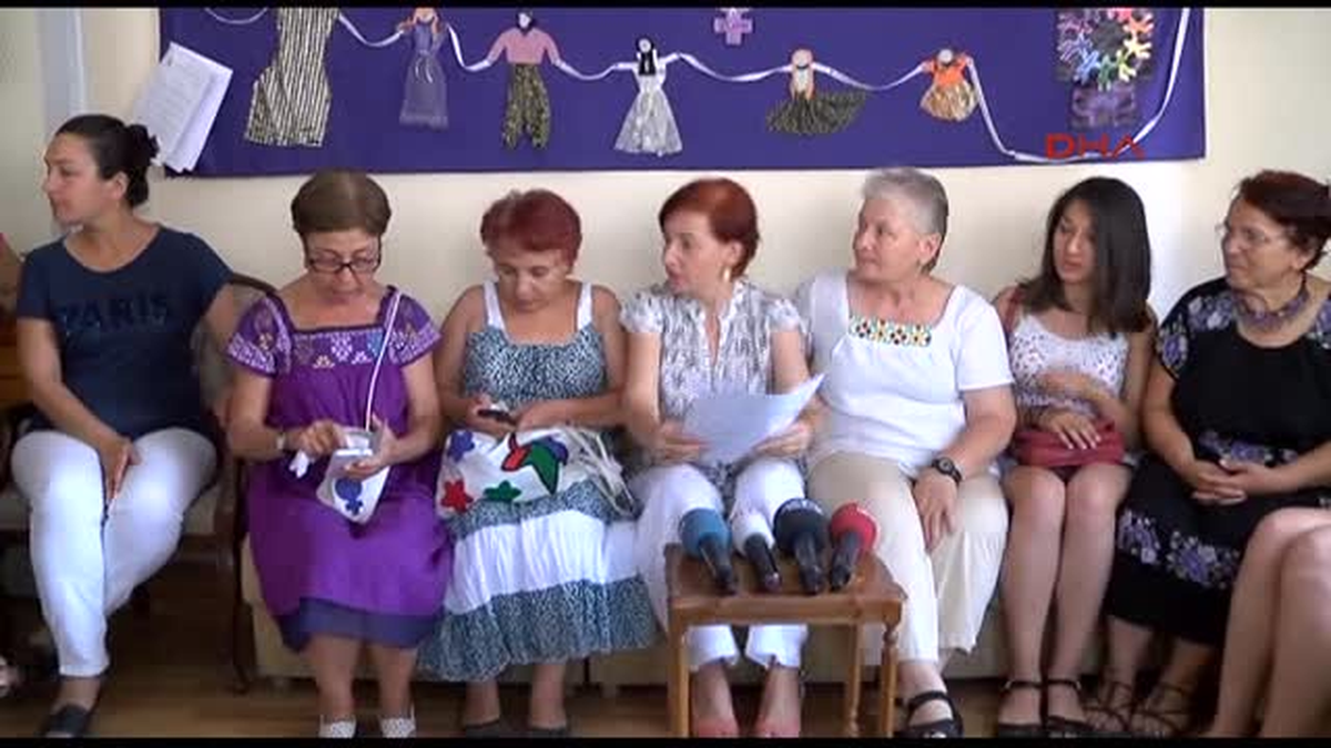 Antalya\'da Kadınlar Plajına Kadın Tepkisi