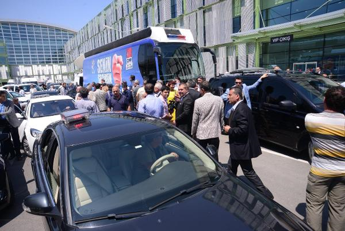 Kılıçdaroğlu Ortadoğu Barışı İçin İhsanoğlu\'nu İşaret Etti