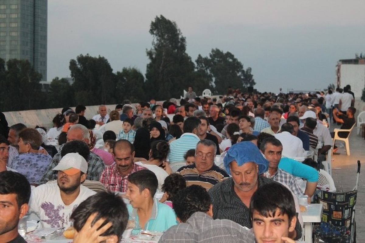 Kızılay\'dan Kardeşlik İftarı
