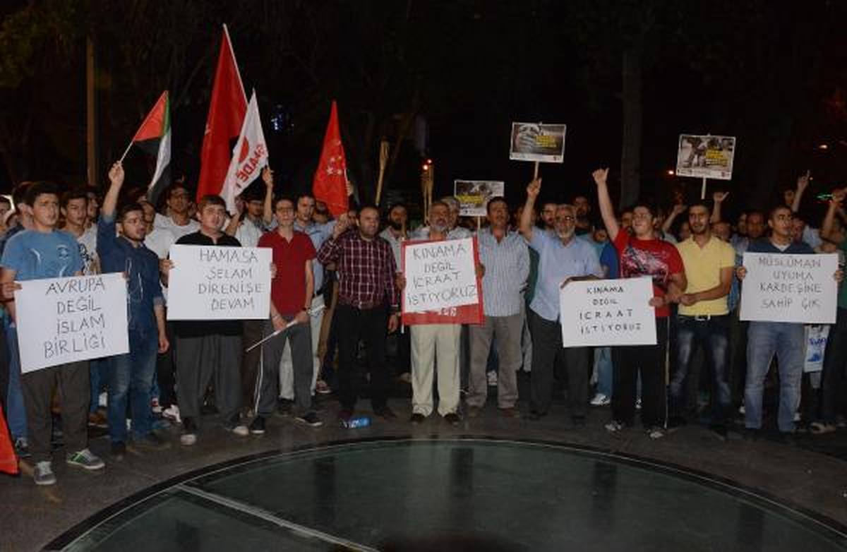 Konya\'da Saadet Partililer\'den İsrail Protestosu