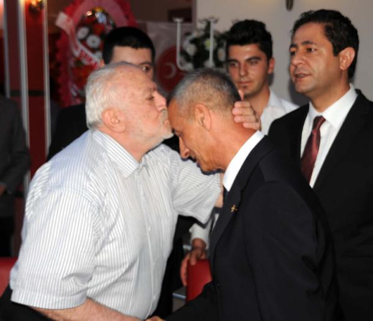 MHP\'li Alan, Cumhuraşkanı Adayı İhsanoğlu\'na Destek İstedi