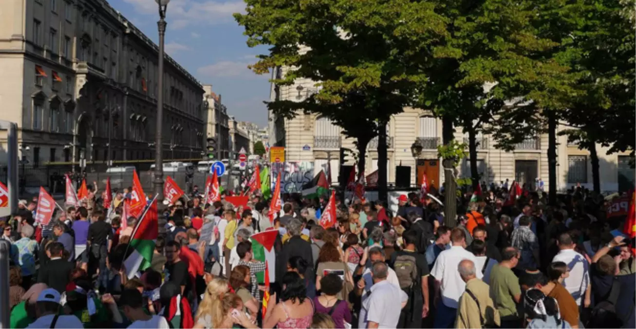 Paris Valiliği, İsrail İçin Yapılan Protesto Gösterisini Yasakladı