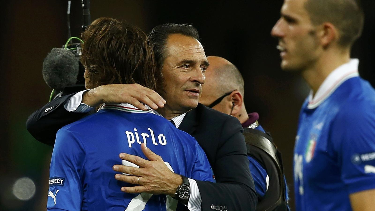 Prandelli, Pirlo'yu İstiyor