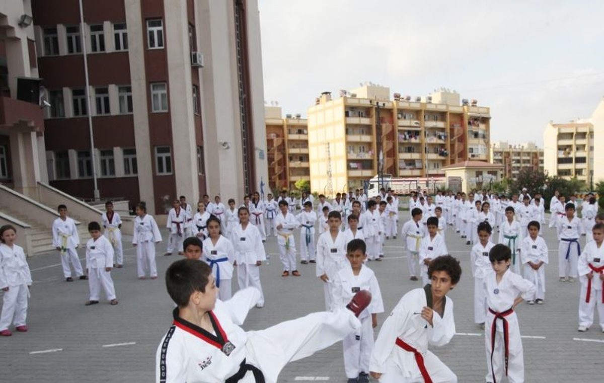 Şampiyon Hocalardan Tekvando Eğitimi