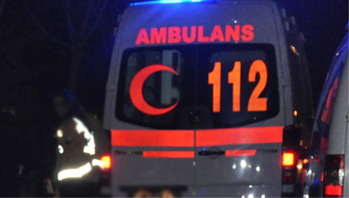 Samsun\'da Otobüs ile Otomobil Çarpıştı: 1 Ölü, 2 Yaralı