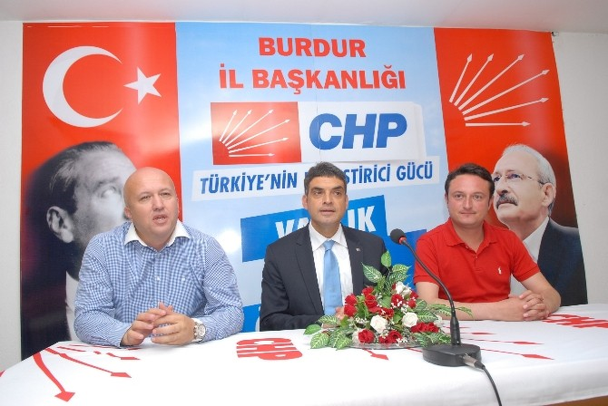 Umut Oran: "Cumhurbaşkanlığı Seçimleri Maalesef Eşit, Adil ve Etik Şartlarda Yapılmıyor"