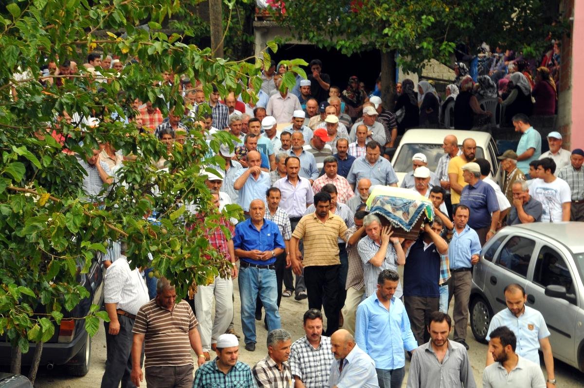 Zonguldak\'ta Av Tüfeğiyle Öldürülen Kadının Cesedi Bulundu
