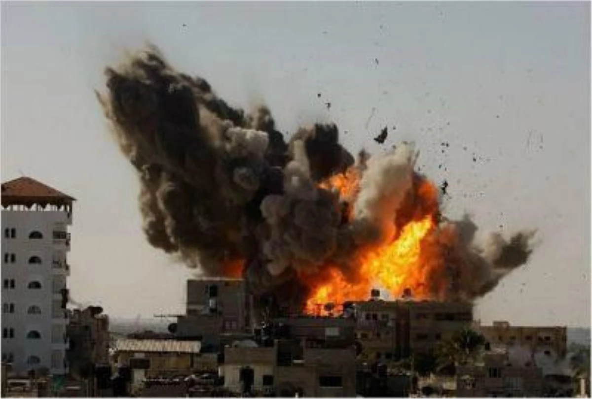 Adilcevaz\'da STK\'lardan Gazze Saldırılarına Kınama