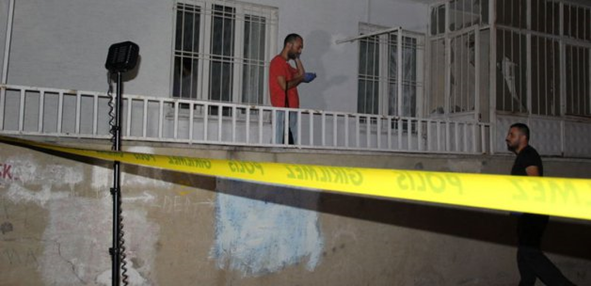 İslami Derneğe Bomba Attığı İddia Edilen 2 Kişi Tutuklandı