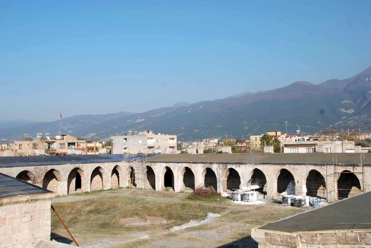 İhtişamlı Külliye Turistlerin İlgi Odağı