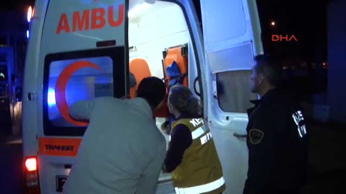 Adıyaman\'da Sokakta Oynayan Çocuğa Çarpan Otomobil Kaçtı