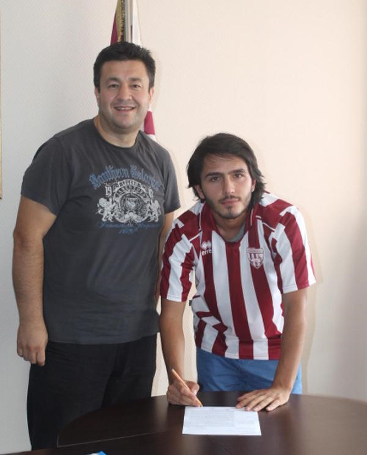 Bandırmaspor Onur Karakabak\'la İmzaladı