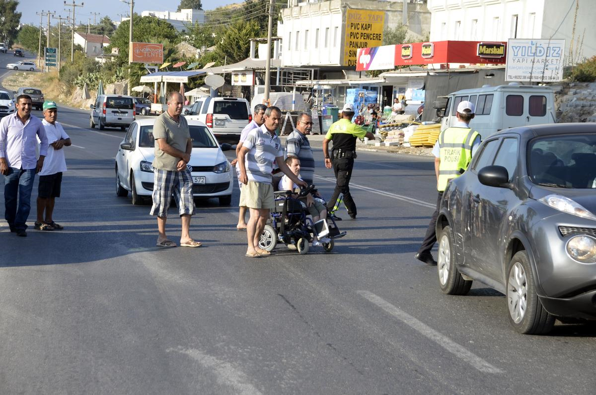 Bodrum\'da Yol Kapatma Eylemi