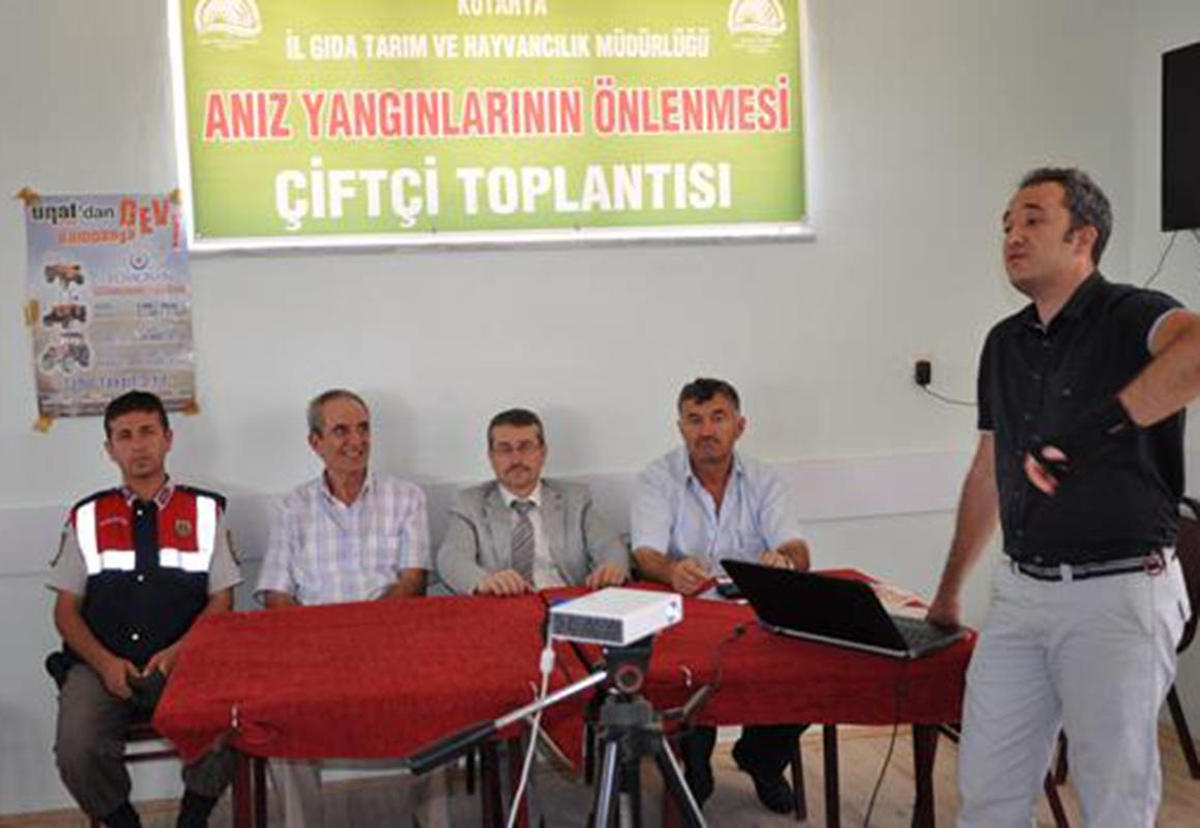 Çiftçilere "Anız Yangını" Bilgilendirme Toplantısı
