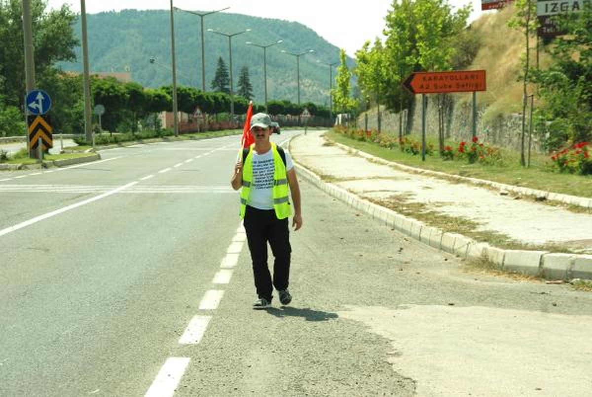 Çocuklarının Hakkı İçin Başbakanlığa Yürüyor