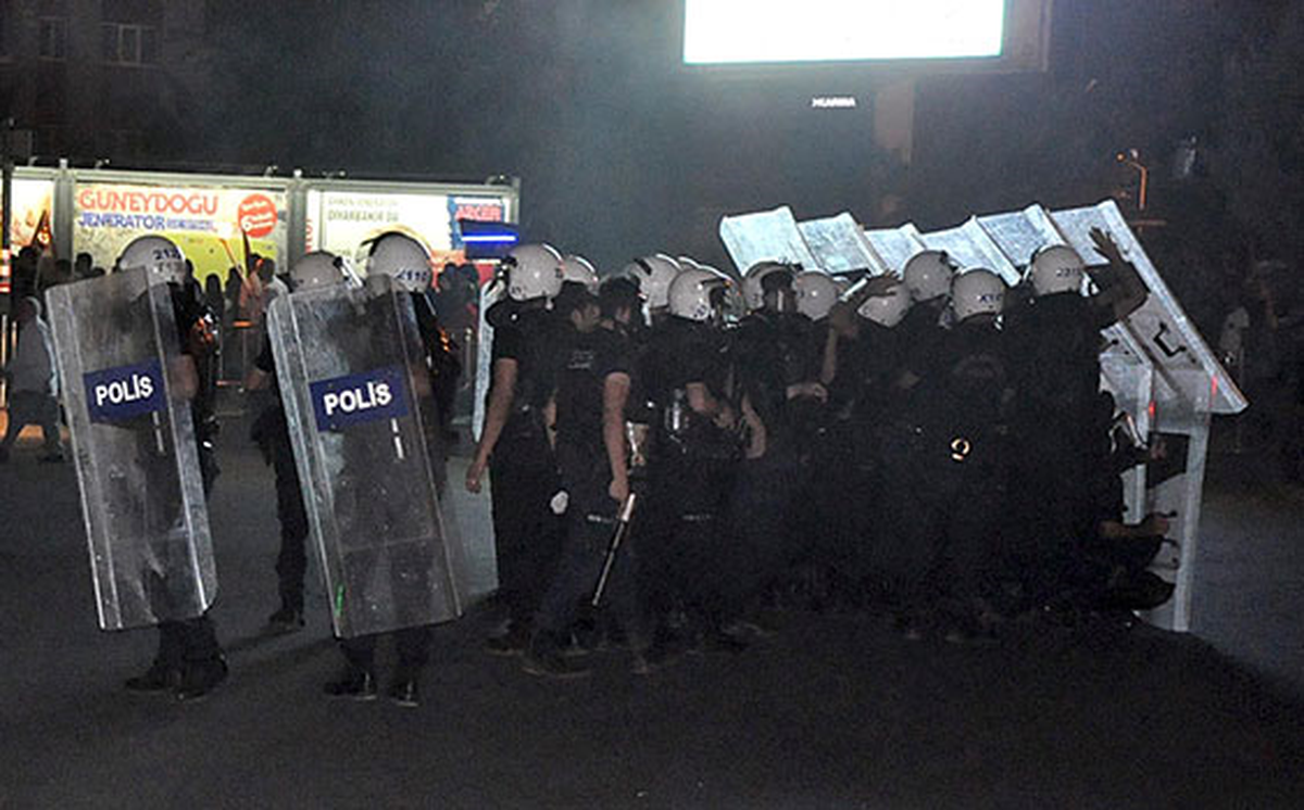 Diyarbakır\'daki Gerginlik