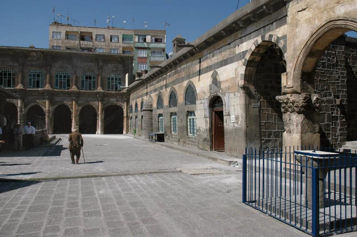Diyarbakır\'daki İnanç Değerleri Restore Ediliyor