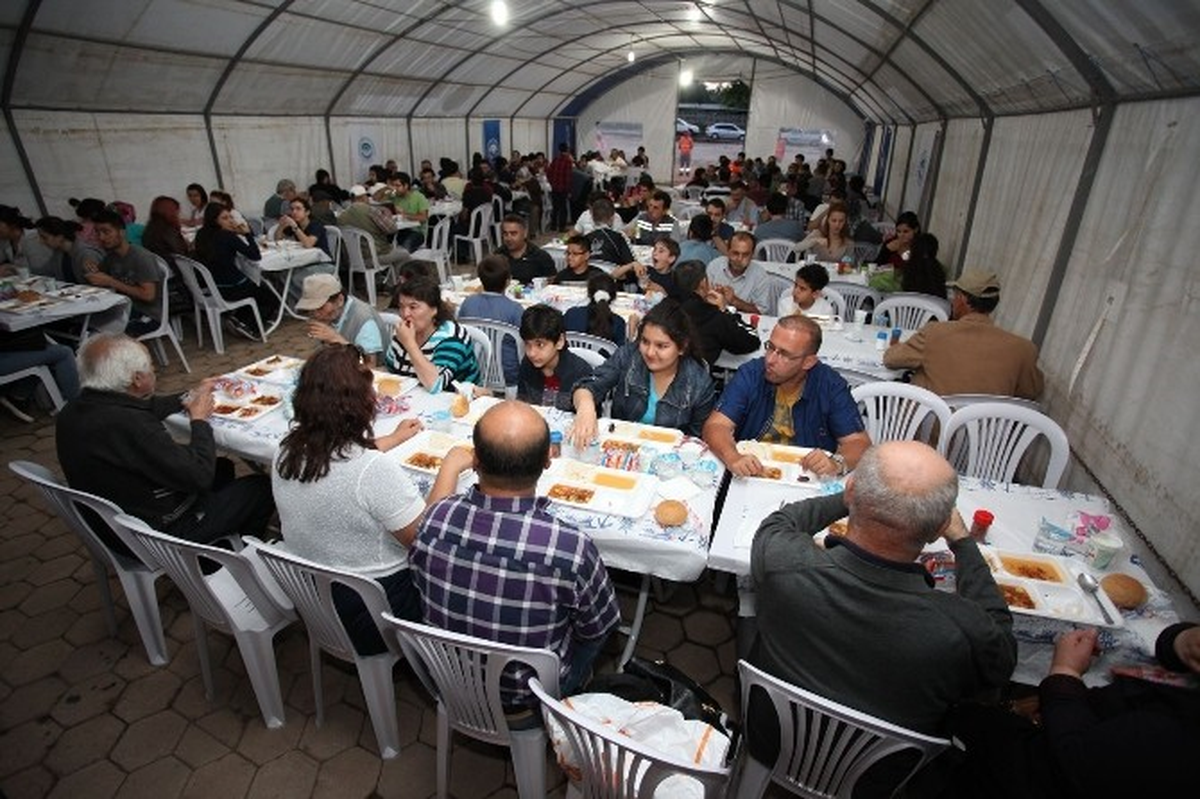 Dost Sofraları Herkese Açık